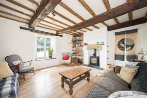 Sitting Room- click for photo gallery